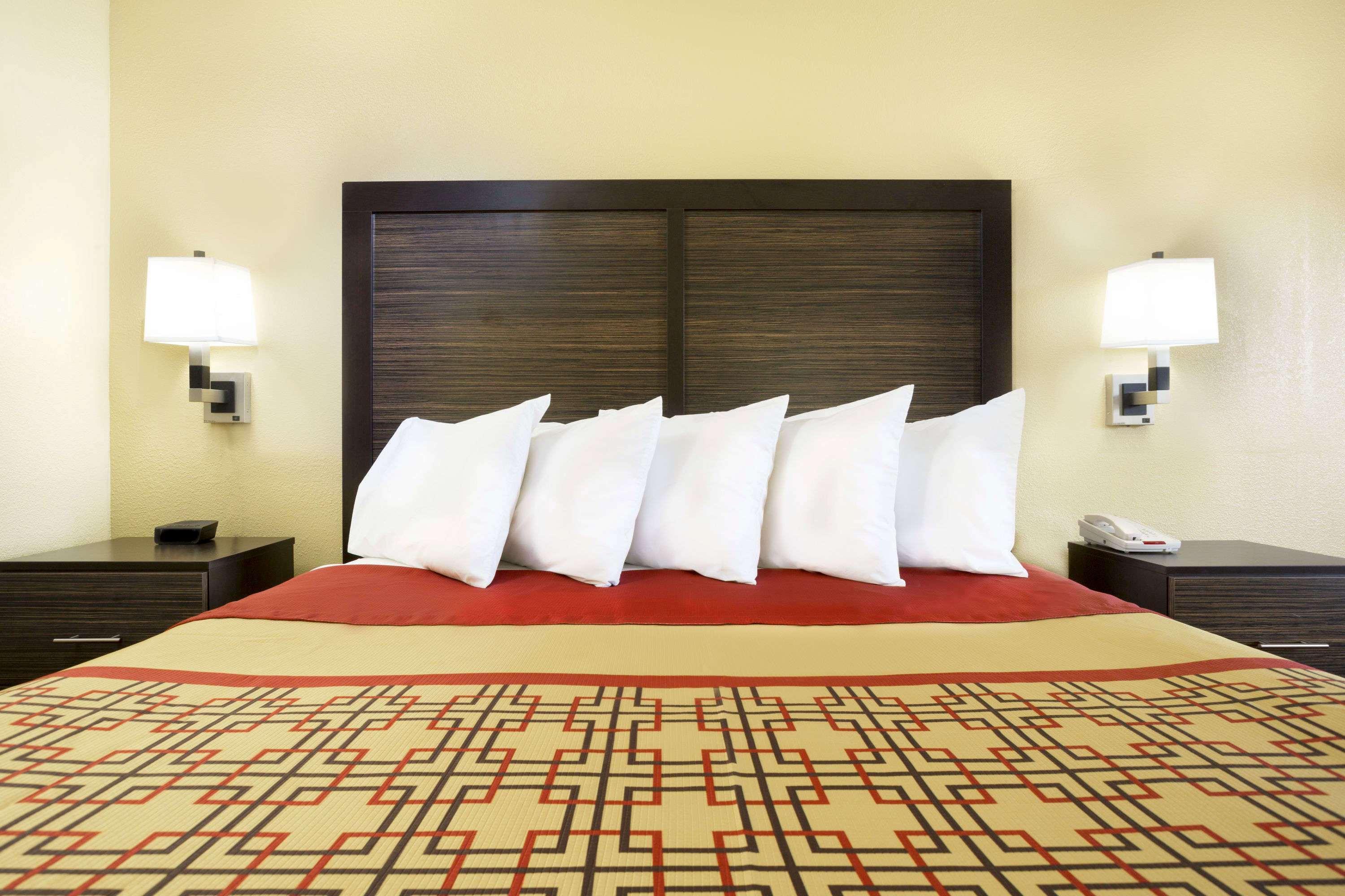 Days By Wyndham Columbus-north Fort Moore 2* Columbus